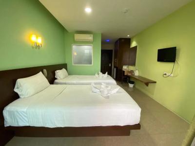 77 Patong & Spa - 97