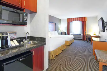 Holiday Inn Express & Suites Calgary S-Macleod Trail S by IHG - 26