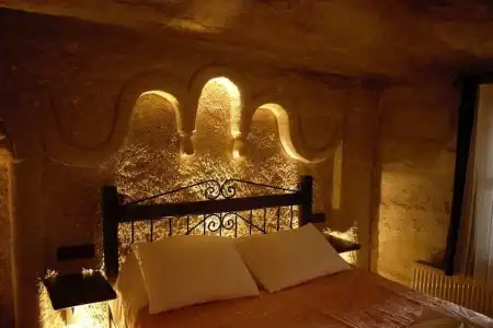 Takunya Cave - 23