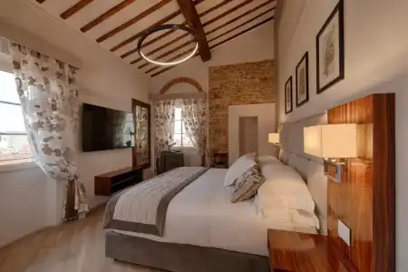 Donati Luxury Tower Suites - 181