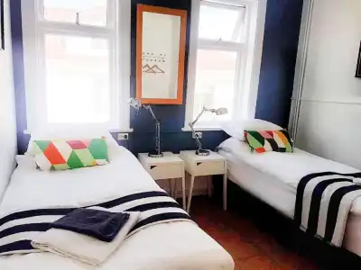 Refurinn Reykjavik Guesthouse - 42