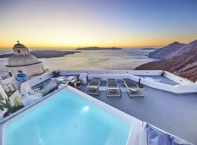 Trieris Villa & Suites - 99
