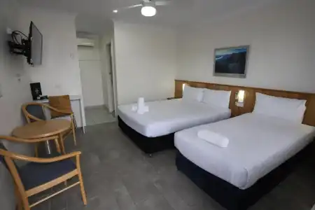 Reign Inn Newcastle - 112