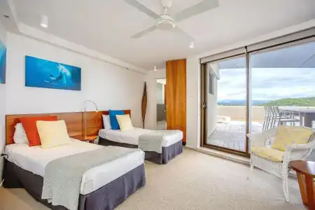 Gemini Court Holiday Apartments - 372
