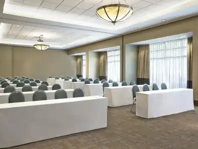 Sheraton Vancouver Airport - 13