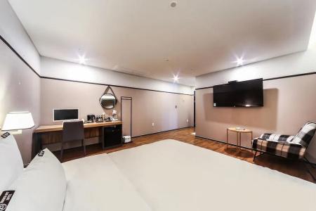 Dynamic Guesthouse - 3