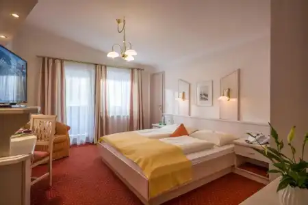 Hotel-Garni Jakober - 70