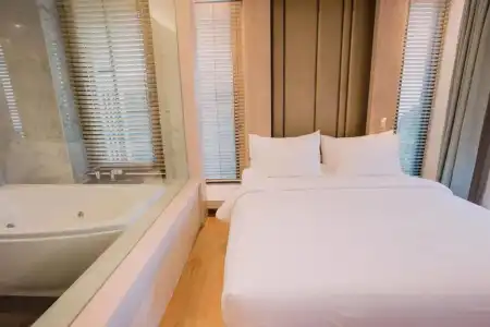 Balcony Seaside Sriracha & Serviced Apartments (SHA Extra Plus) - 222