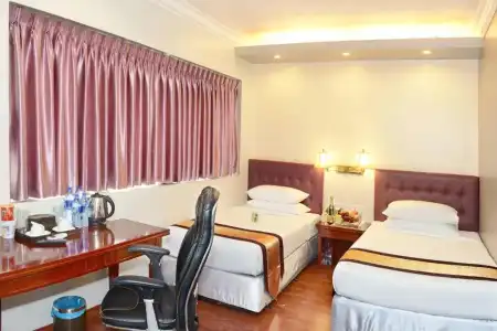 Grand United Ahlone Branch - 112