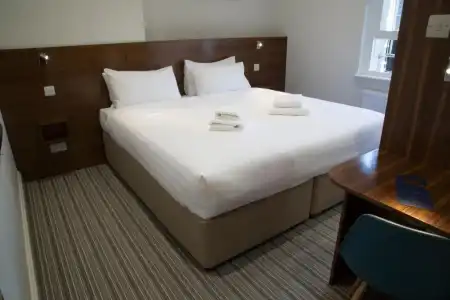 Chelsea Guest House - 72
