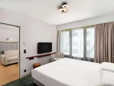 Mercure - 81