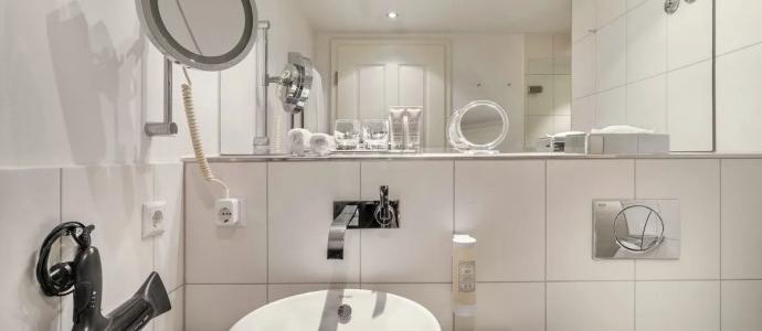 ADELANTE Boutique - 9