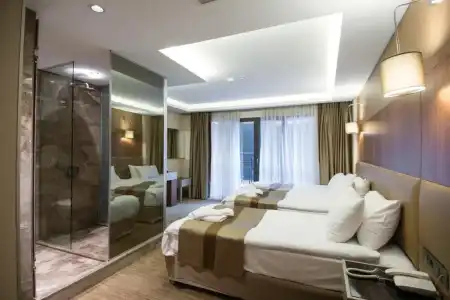 GK Regency Suites - 20