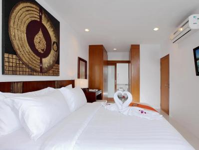 The Park Surin by Resava Aparthotel - 29