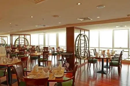 Golden Tulip Sharjah Apartments - 29