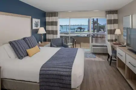 Bay Club & Marina - 2