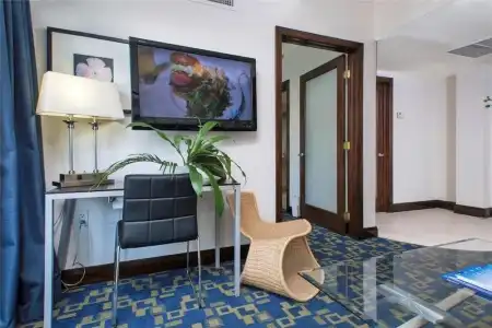 Strand Ocean Drive Suites - 7