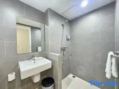 Chiva Bangkok - 41