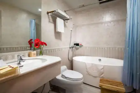 Sq Hang Gai & Spa - 132