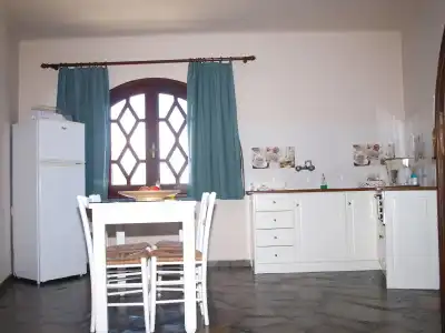 Georgia Vicky - 1