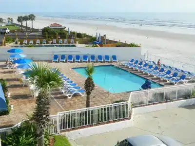 Tropical Winds Resort - 15
