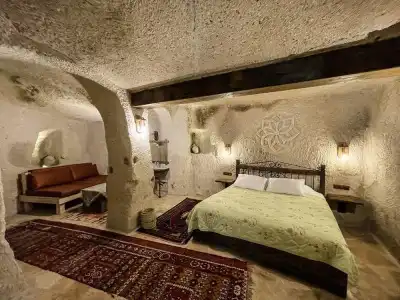 Takunya Cave - 9