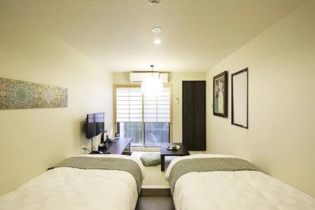 Gion Hanna STAY - 1