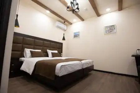 Boutique Living - 25