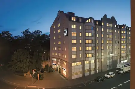 NH Fürth Nürnberg - 1