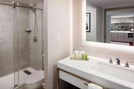 DoubleTree by Hilton Tulsa Downtown - 55