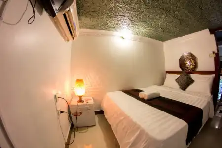 RS II Guesthouse - 37