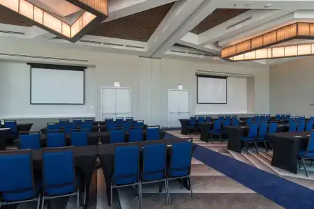 SpringHill Suites Charlotte City Center - 6