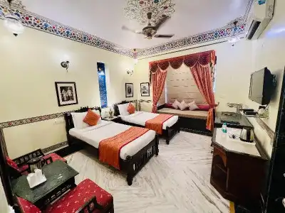 Umaid Mahal - A Heritage Style Boutique - 34