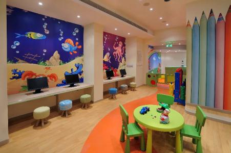 Alexander the Great Beach - 80