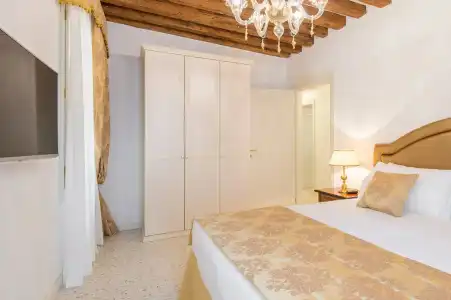 San Teodoro Palace - Luxury Apartments - 12