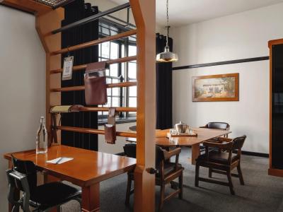 Chicago Athletic Association - 5