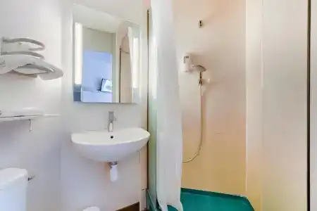 B&B Hôtel Aix-en-Provence Pont de l'Arc - 21