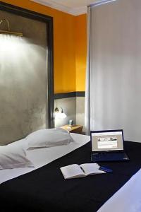 Hôtel Amoi Vieux Port - Marseille - 68