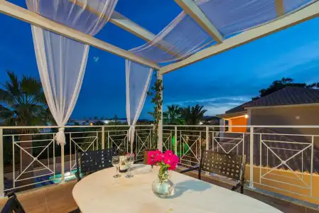 Aeolos Boutique and Suites - 15