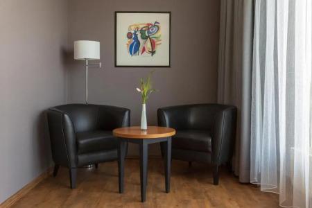 PLAZA Premium Köln - 41