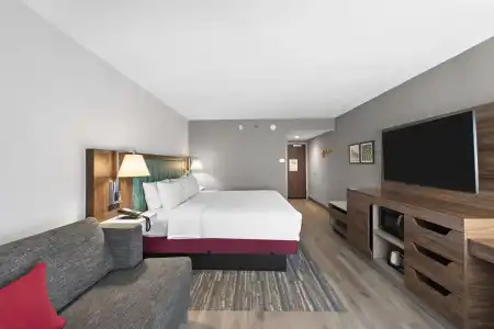Hampton Inn by Hilton Los Angeles Airport - 37