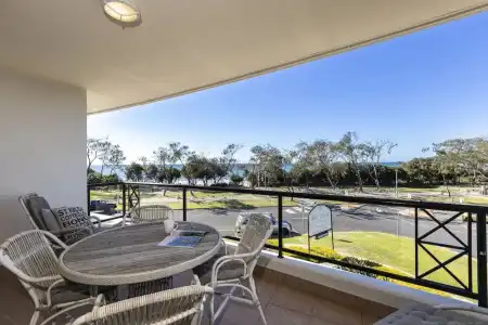 Bay Royal Apartments - 71
