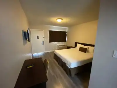 Anaheim Executive Inn & Suites - 33