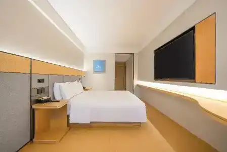 Ji Guangzhou Sports Center Tianhe North Road - 154