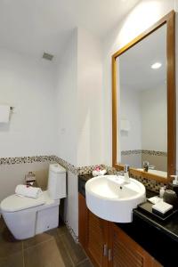 The Park Surin by Resava Aparthotel - 35