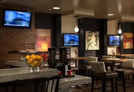 Marriott Greensboro Airport - 10