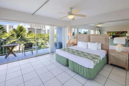 Waikiki Shore by OUTRIGGER - 109