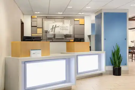 Holiday Inn Express San Antonio-Airport by IHG - 24
