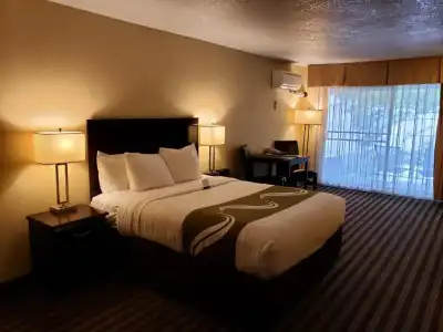 Quality Inn & Suites Vancouver - Hazel Dell - 55