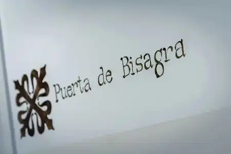 YIT Puerta Bisagra - 34